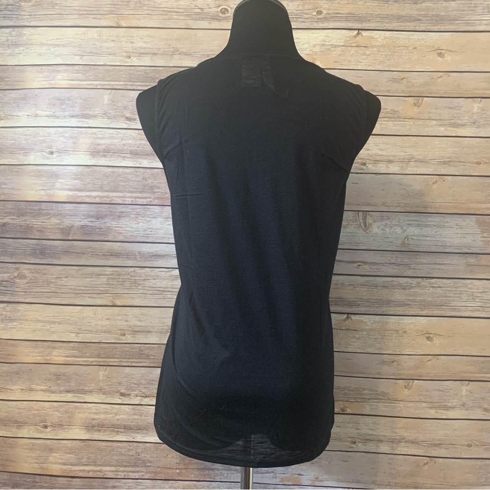 Simply Irresistible Black and White Sleeveless Tank Top - Picture 2 of 4